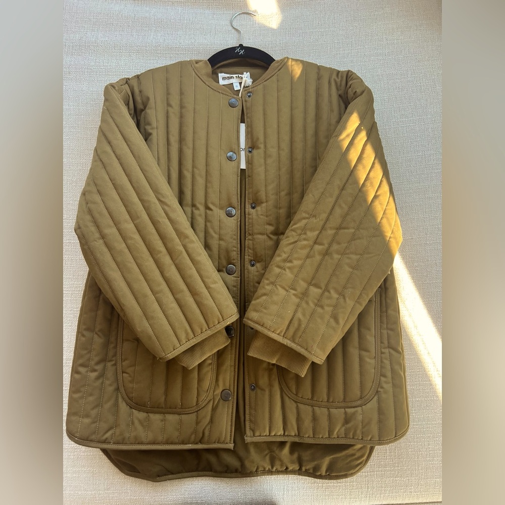 Unisex Main Story Quilted Jacket-Butternut; Size 12y but fits as women’s small